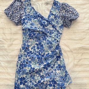 Chic Blue Floral Mini Dress